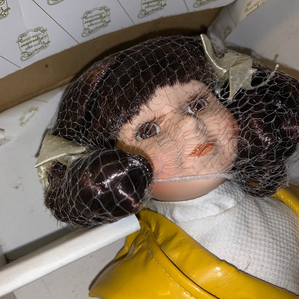 Collections Ext doll - Picture 2 of 6